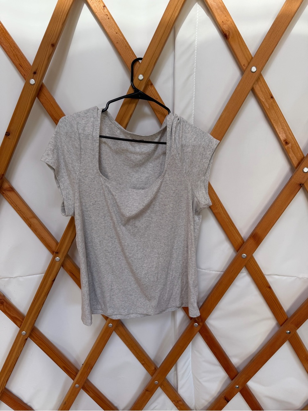 Old Navy Light Heather Gray Scoop Neck Short Sleeve Tee